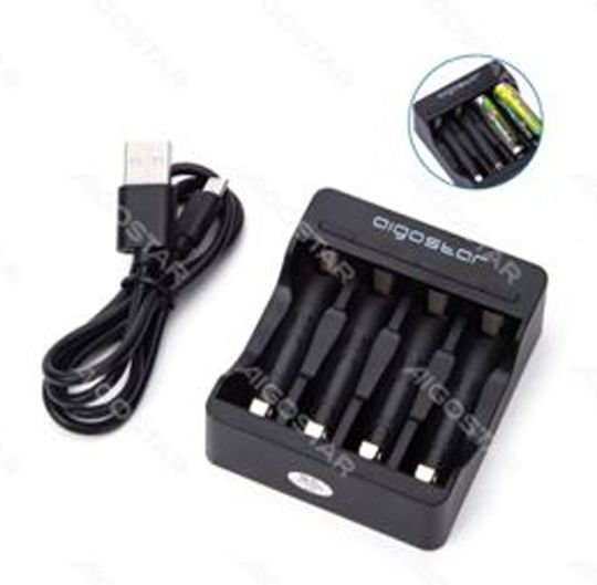 Φορτιστής 4 Μπαταριών AA/AAA μαύρο 7.5x6.6x2.5cm 1.2V Aigostar 20152 - Aigostar